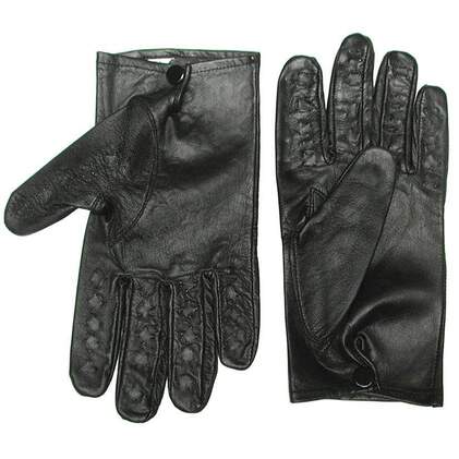 A pair of vampire gloves for the left and right hand.